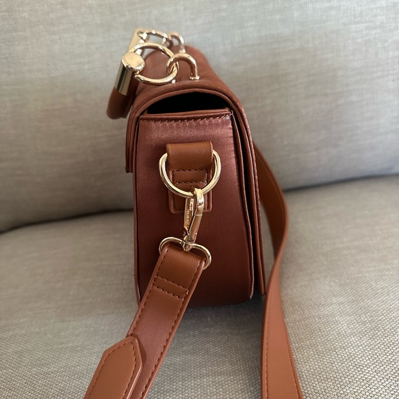 Embroidered Brown Saddle Crossbody Bag with Floral Accent - Picture 6 of 9